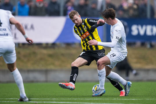 Häckens Simon Gustafson och Helsingborgs Lukas Kjellnäs