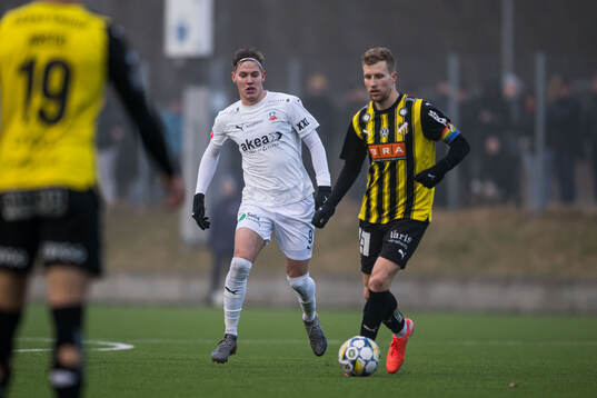 Helsingborgs Taylor Silverholt och Häckens Simon Gustafson
