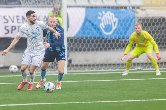 IK Oddevolds Daniel Krezic och Djurgårdens Adam Ståhl