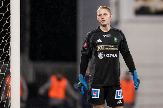 Skövde AIKs målvakt Filip Järlesand