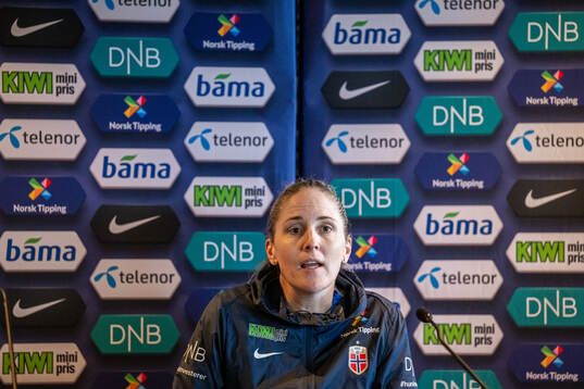 Head coach Gemma Grainger of the Norwegian women's national
