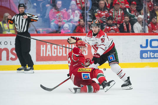 Modos Mikkel Aagaard och Örebros David Quenneville