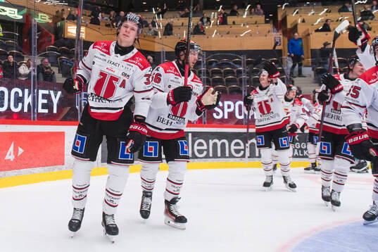 Örebros Christopher Mastomäki jublar