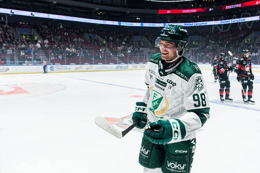 Färjestads Marian Studenic jublar