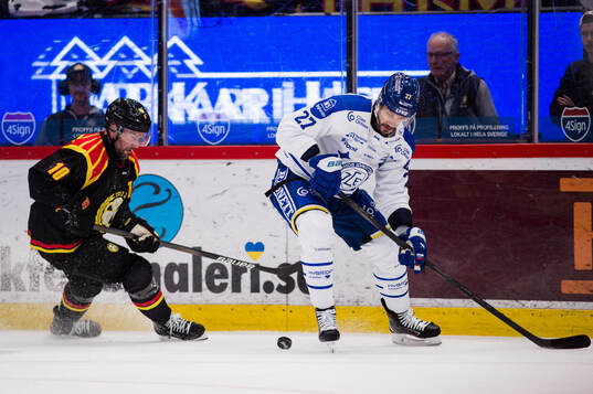 Brynäs Johan Larsson och Leksands Marek Hrivik