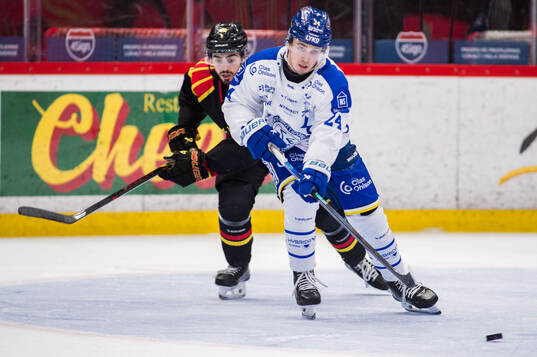 Brynäs Bobby Trivigno och Leksands Arvid Eljas