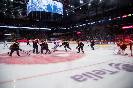Brynäs Tyler Vesel mot Leksands Justin Glenn Kloos