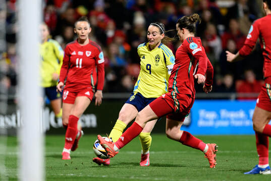 Kosovare Asllani of Sweden