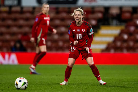 Jess Fishlock of Wales