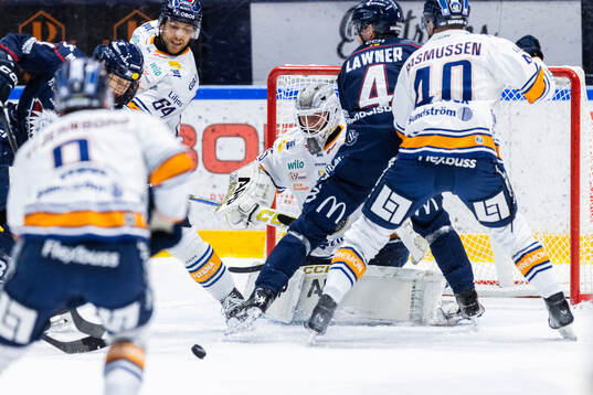 Växjös målvakt Viktor Andrén