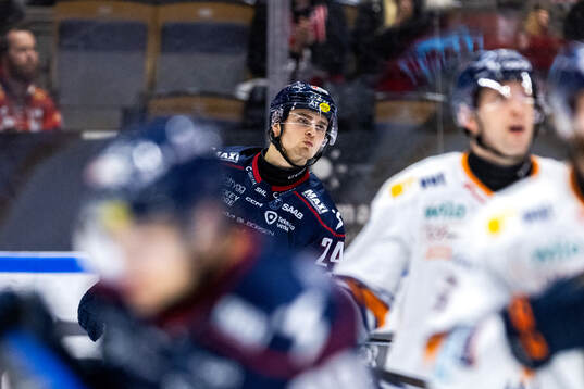 Linköpings Elliot Ekmark deppar