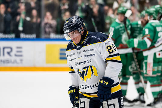 HV71s Andre Petersson deppar