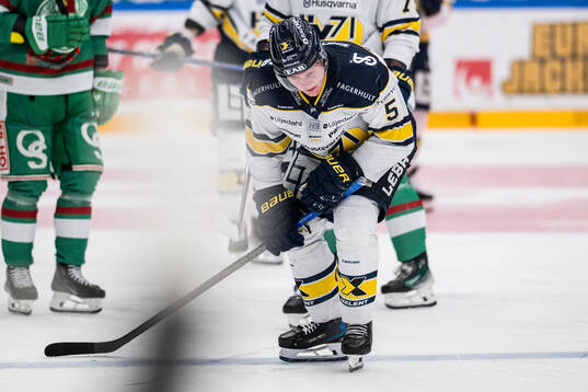 HV71s Victor Sjöholm har ont