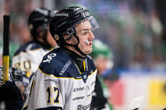 HV71s Isac Brännström deppar