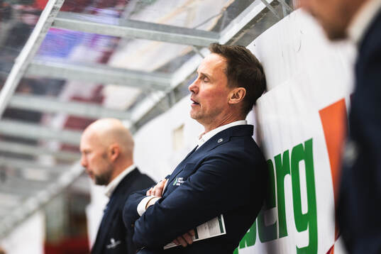 Frölundas tränare Roger Rönnberg deppar