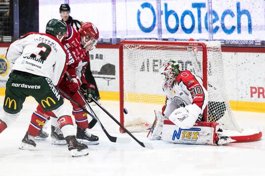 Timrås Anton Lander gör 4-1 bakom Frölundas Tobias