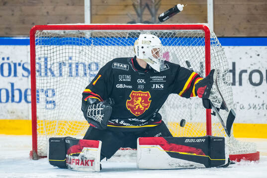 Alvesta SKs målvakt Algot Persson släpper in 0-1