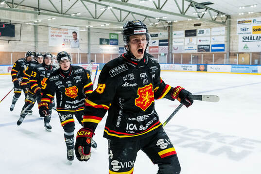 Alvesta SKs Adam Andersson jublar