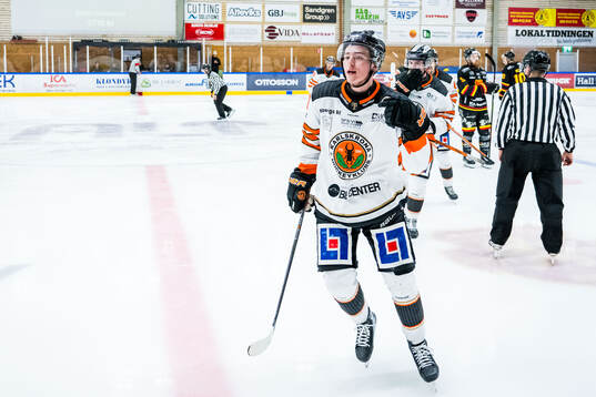 Karlskronas Tim Welin jublar