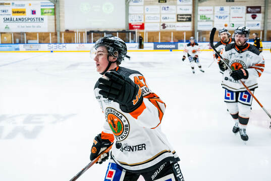 Karlskronas Tim Welin jublar