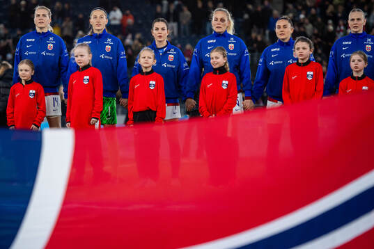 Ada Hegerberg, goalkeeper Cecilie Fiskerstrand, Tuva