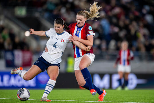Noemi Ivelj of Switzerland and Mathilde Harviken of Norway