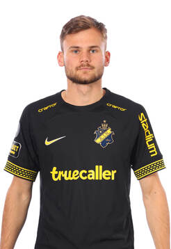 s Oscar Uddenäs
