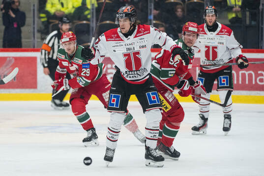 Örebros William Wikman och Modos Jesper Olofsson