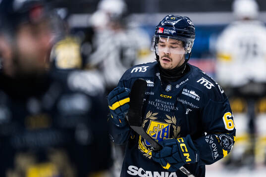 Södertäljes Miikka Pitkänen deppar