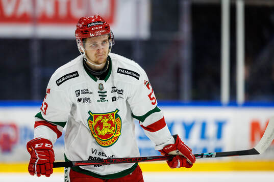 Moras Lukas Smith deppar