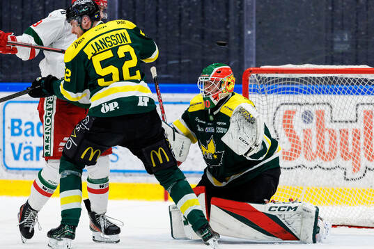 Östersunds målvakt Carl Lidö