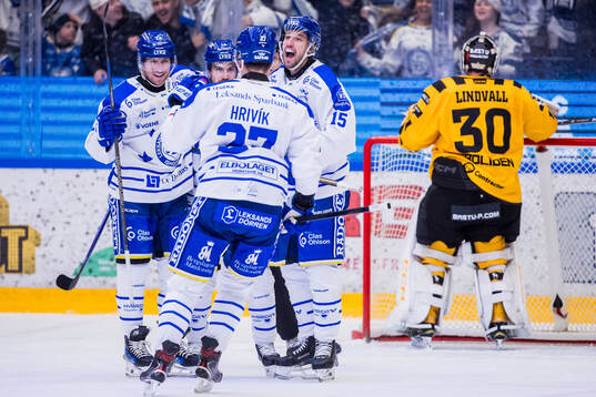 Leksands Max Veronneau jublar