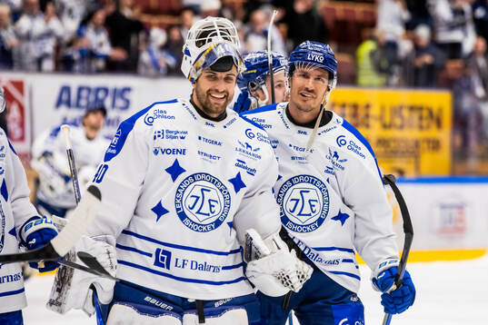 Leksands målvakt Mantas Armalis och Jon Knuts jublar