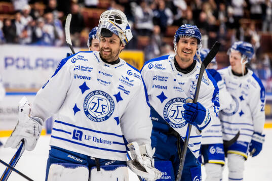 Leksands målvakt Mantas Armalis och Jon Knuts jublar
