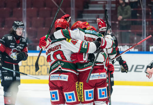 Modos Jesper Olofsson jublar