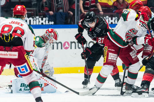 Modos målvakt Lassi Lehtinen och Malmö Redhawks Henrik