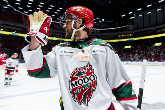 Modos Victor Berglund jublar