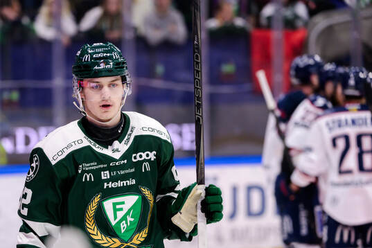 Färjestads Lucas Forsell deppar