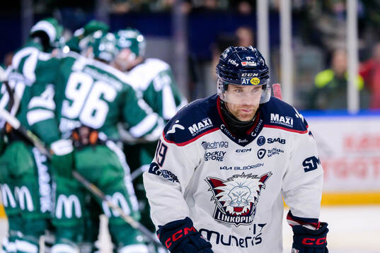 Linköpings Patrick Russell deppar