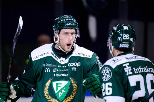 Färjestads Per Åslund jublar
