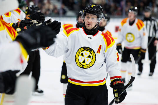 Brynäs Linus Ölund jublar