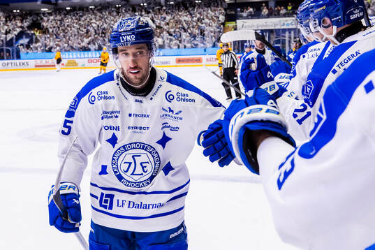 Leksands Max Veronneau jublar