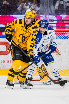 Skellefteås Jonathan Johnson och Leksands Justin Glenn