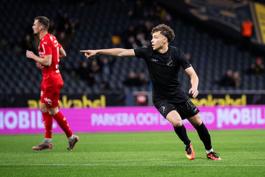 AIKs Victor Andersson jublar