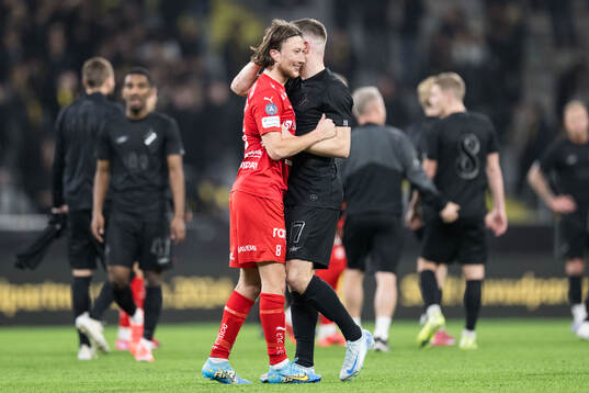 Värnamos Axel Björnström och AIKs Mads Thychosen