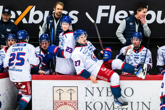 Oskarshamns Gustaf Westlund och Nolan Walker deppar