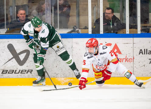 Tingsryds Jake Stella och Kalmars Joel Svensson