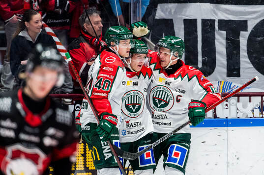 Frölundas Arttu Ruotsalainen jublar