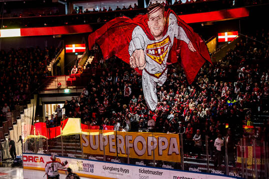 Malmö Redhawks Christoffer Forsberg hyllades med ett tifo