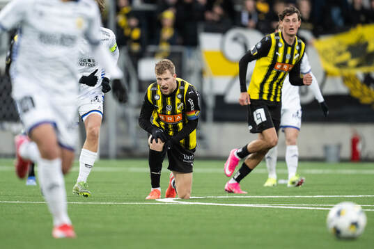 Häckens Simon Gustafson deppar
